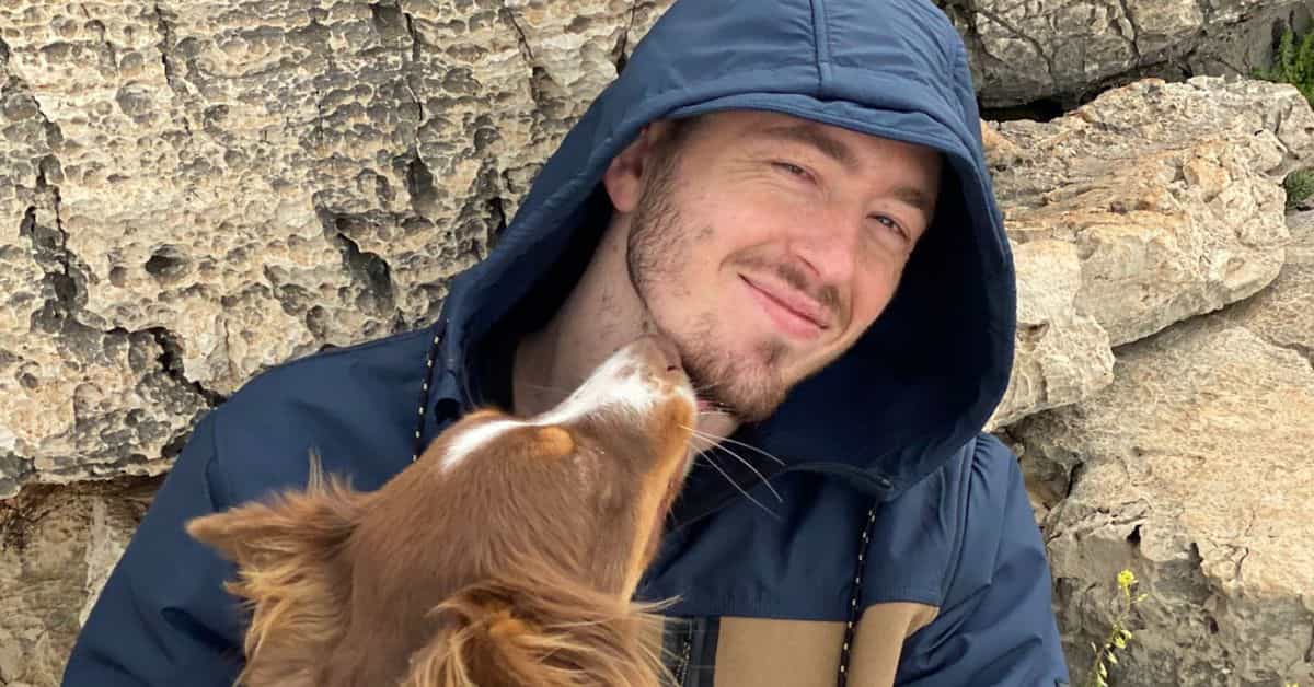 An digital nomad with a dog