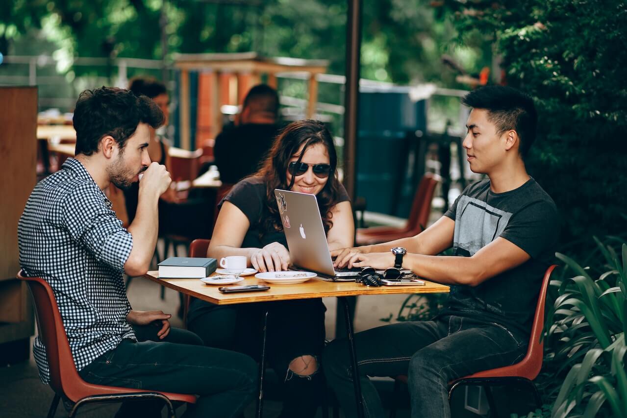 Digital nomad jobs