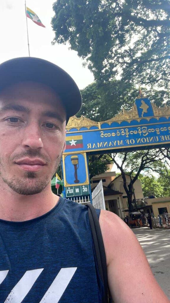 Spontaneous selfie at the border in Mae Sa.